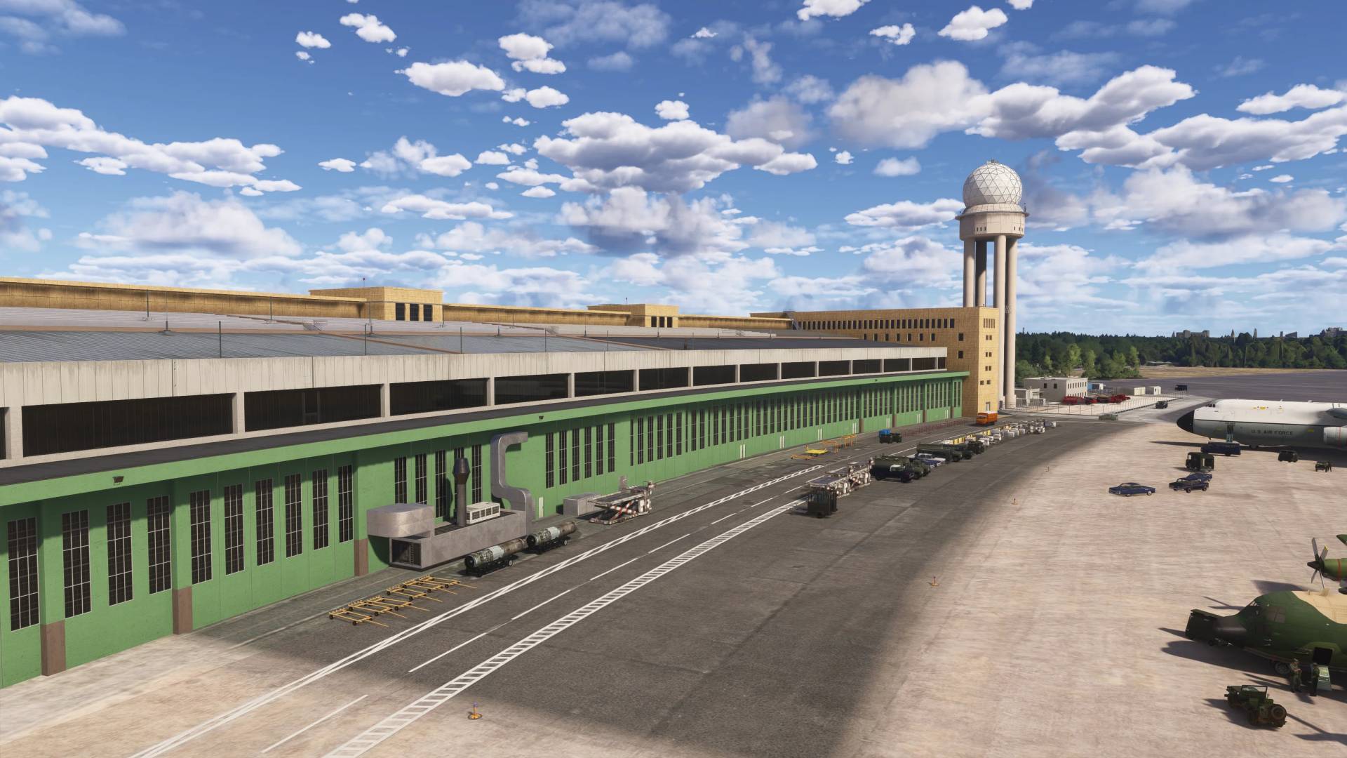 Miltech-EDDI-17 Miltech: Berlin Tempelhof (EDDI) „wiederbelebt“!